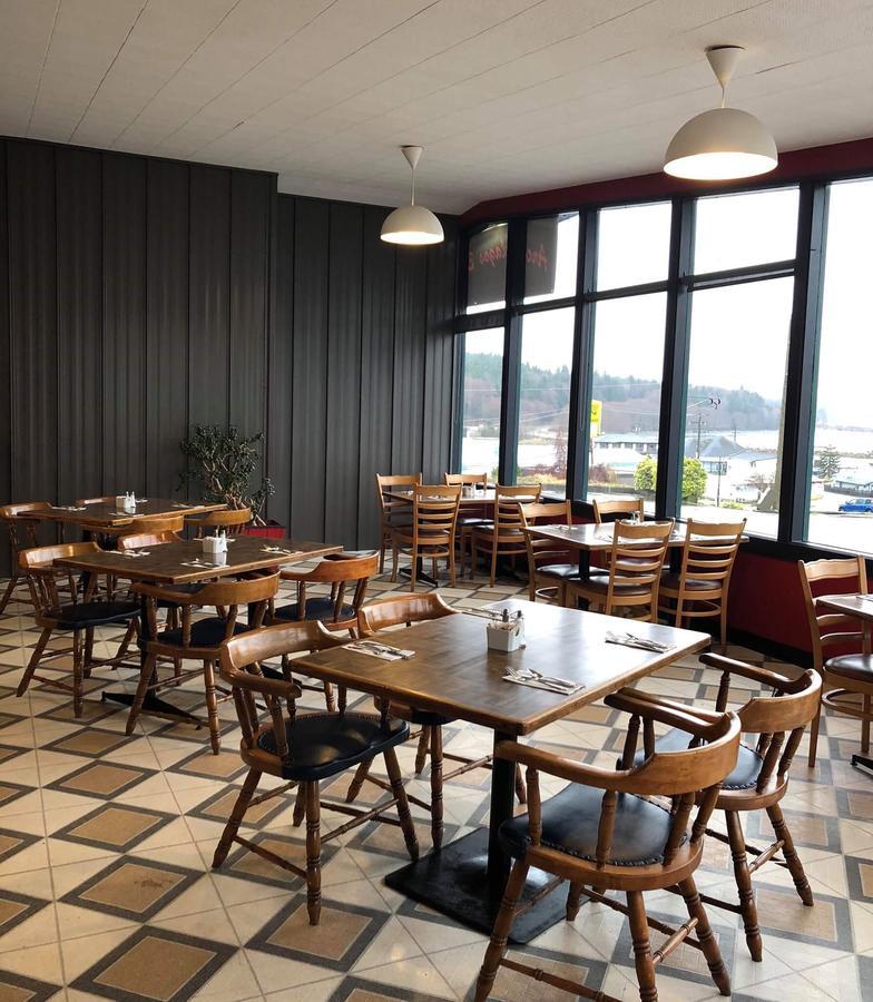 Dalewood Inn Port McNeill Esterno foto