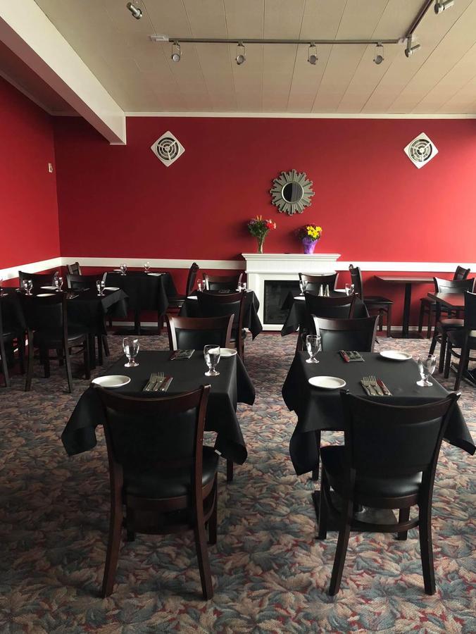 Dalewood Inn Port McNeill Esterno foto