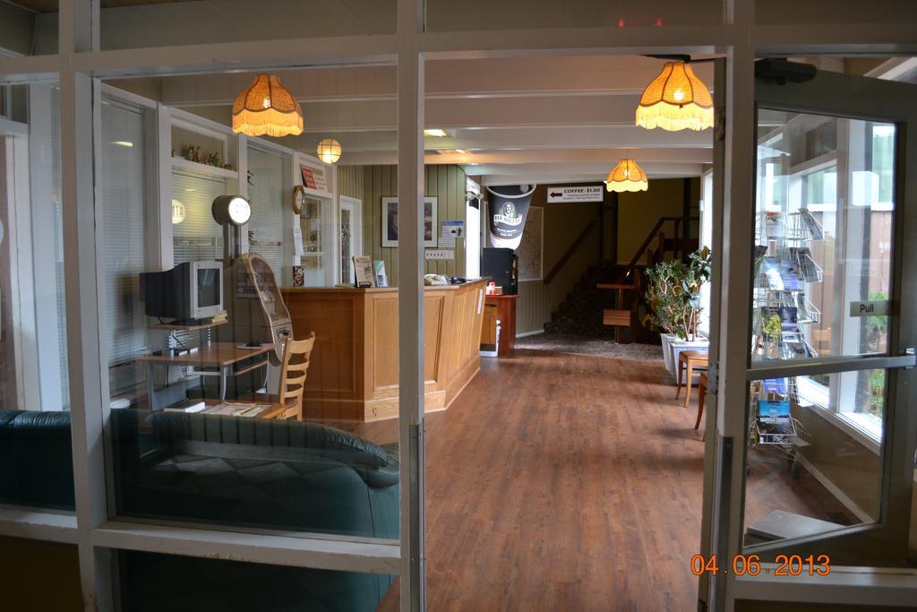 Dalewood Inn Port McNeill Esterno foto